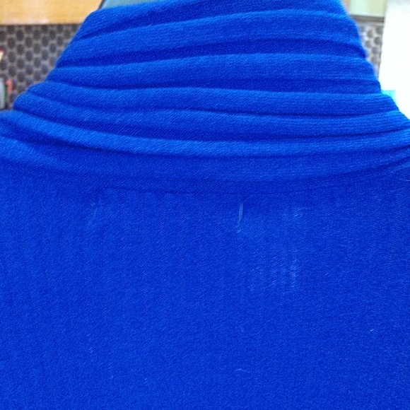 Boutique Sweater - Picture 7 of 7